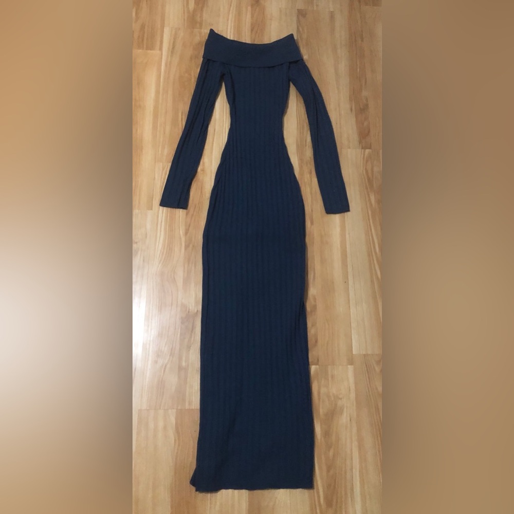 Windsor. Off-Shoulder Long Sleeve Ribbed Maxi Dress in Navy
